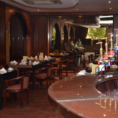 艾尔希金斯酒店 廷布 外观 照片